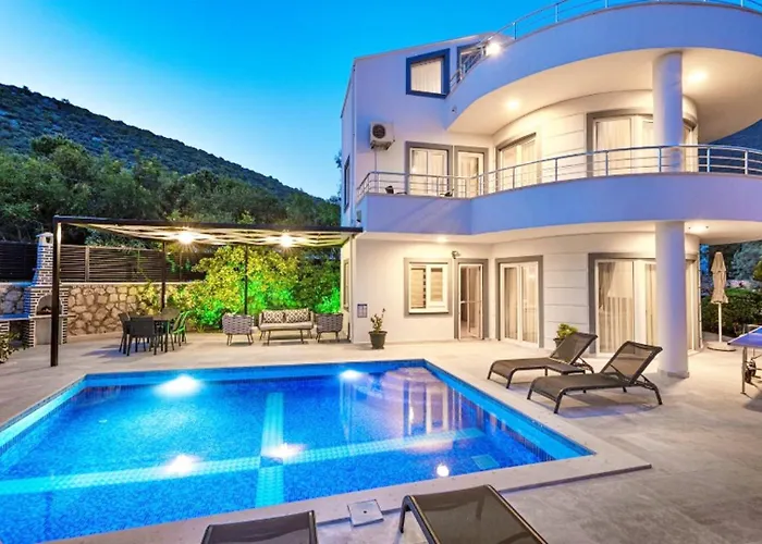 Βίλα 3 Bedroom *