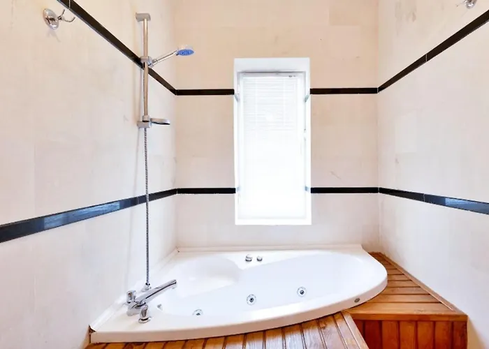 3 Bedroom Вилла