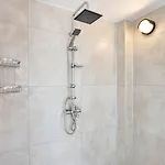 Villa 3 Bedroom *