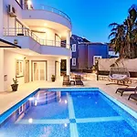 3 Bedroom